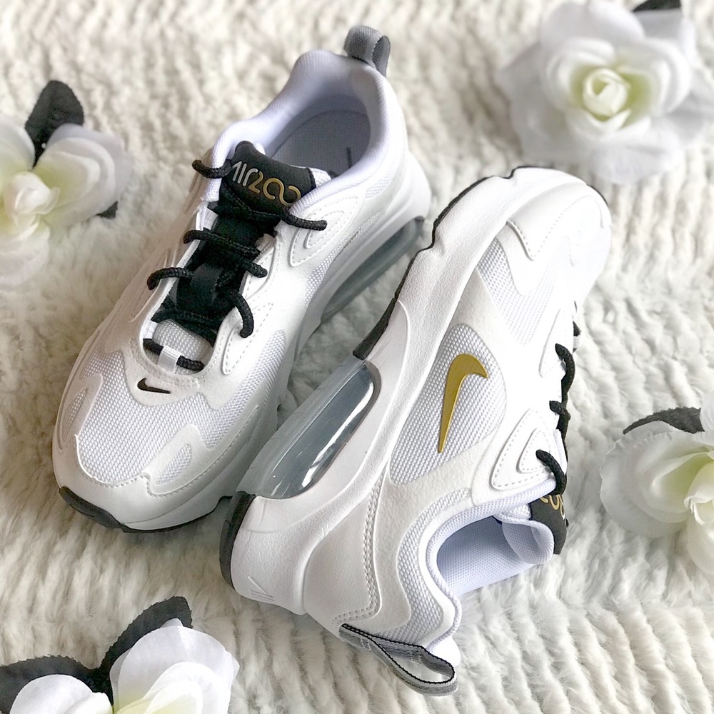 Nike Air Max 200 White Women’s size 5 sneakers - Picture 1 of 8